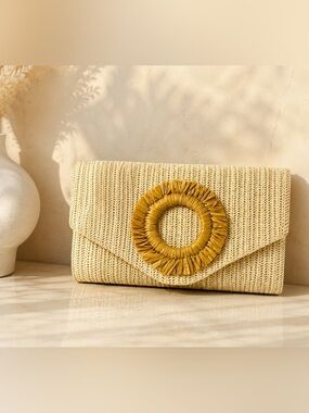 Straw Woven Clutch with Raffia Circle Accent & Removable Chain Strap NWOT